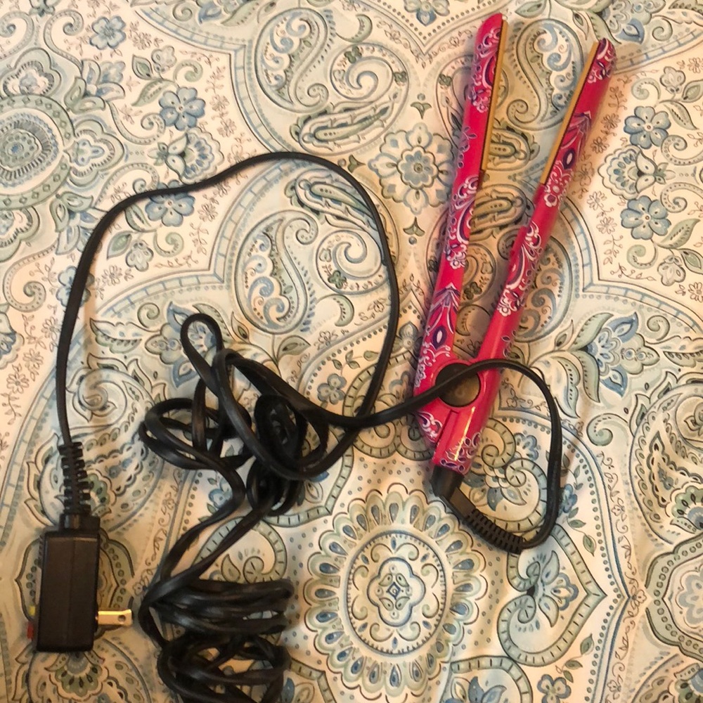 Ultra Chi flat iron - hair straightener